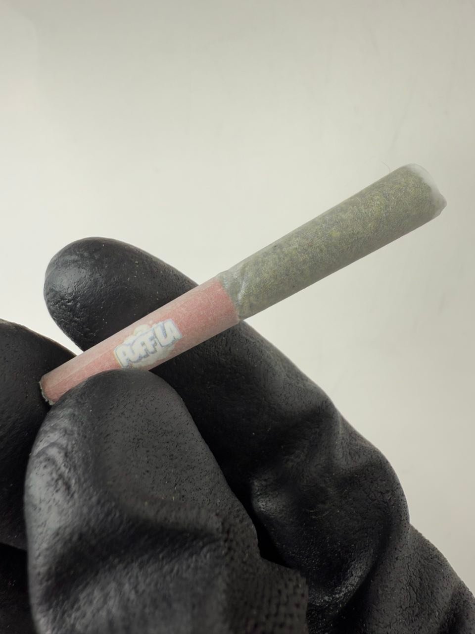 image 184 1 Puff La Infused Pre Rolls – INFUSED W/ DIAMONDS + BUBBLE HASH – 3.5G (0.5G PER PREROLL – 7 PREROLLS TOTAL) - Image 2