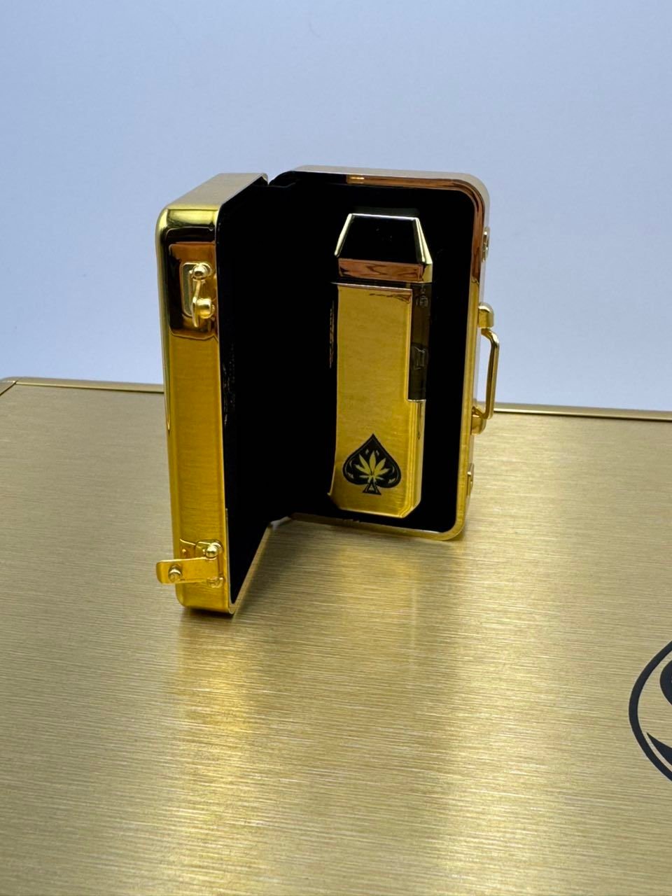 image 2313 1 ACE ULTRA PREMIUM 2G DISPOSABLE: THE SIGNATURE GOLD COLLECTION – MINIS GEN 5 - Image 2