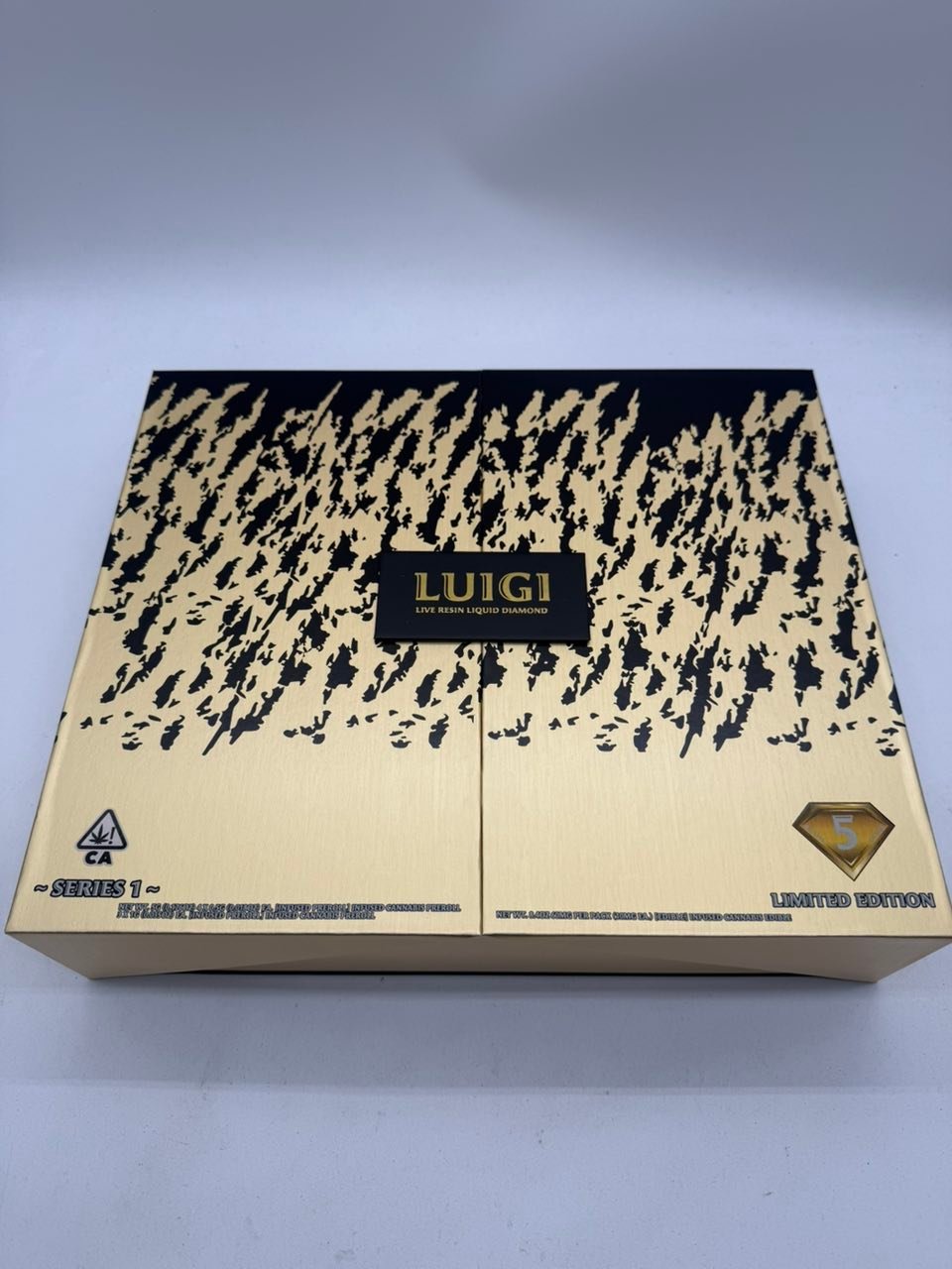 image 2380 1 LUIGI INFUSED FATTONE – SERIES 1 – GUMMY EDIBLES INCLUDED - Image 5